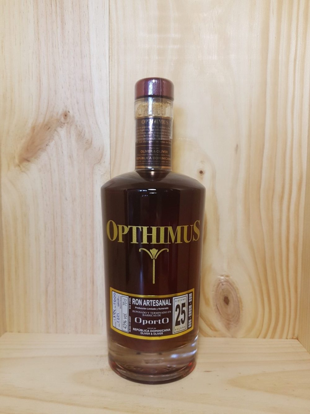 REPUBLIQUE DOMINICAINE - Rhum "25 ans Oporto" Opthimus 70 cl